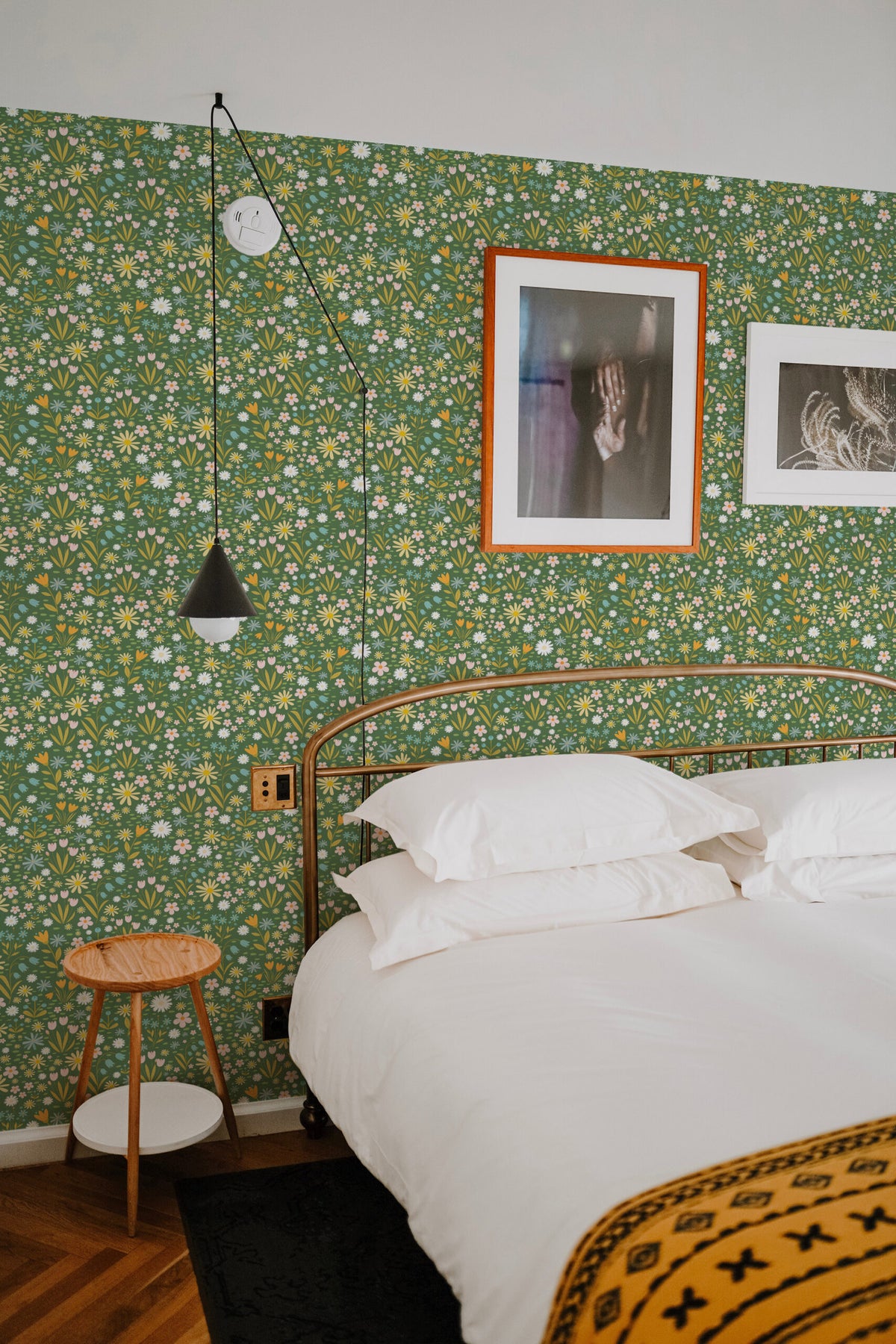 Papel de parede floral verde-oliva estilo jardim — imagem 4