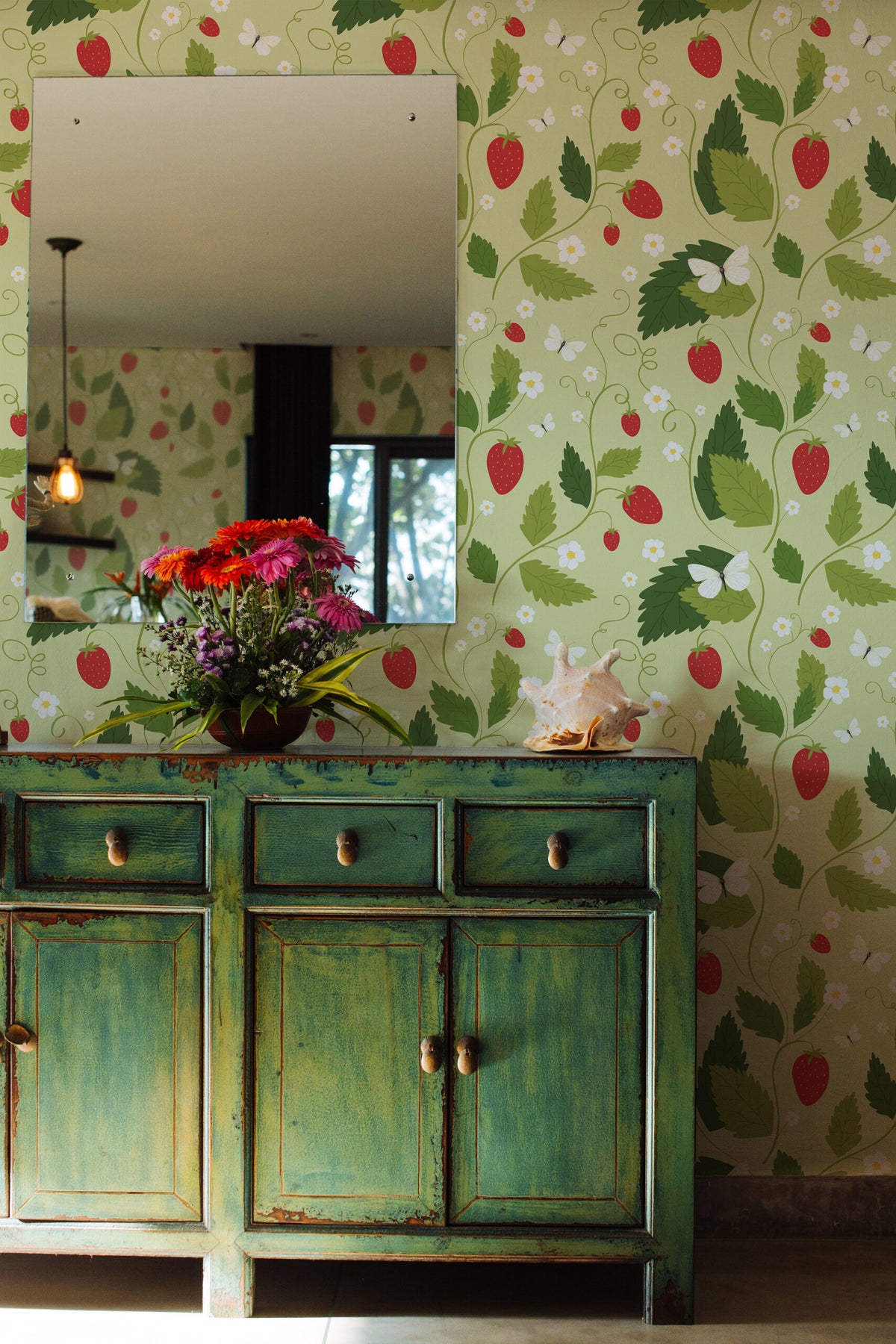 Papel de parede morangos verde whimsical — imagem 5