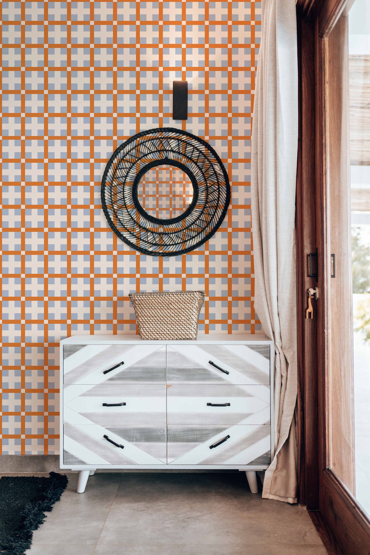 Papel de parede retro quadriculado laranja e creme — imagem 4