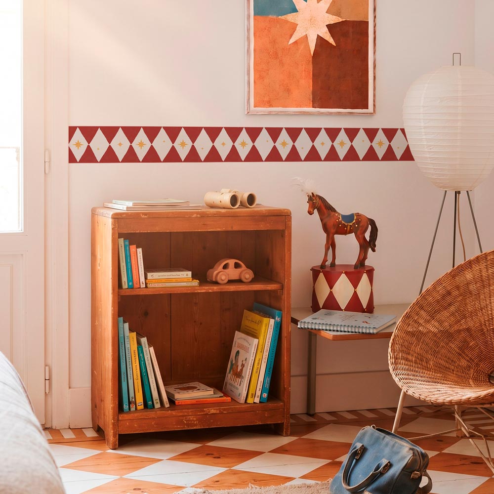 Faixa decorativa losangos e estrelas vermelho e branco — imagem 3