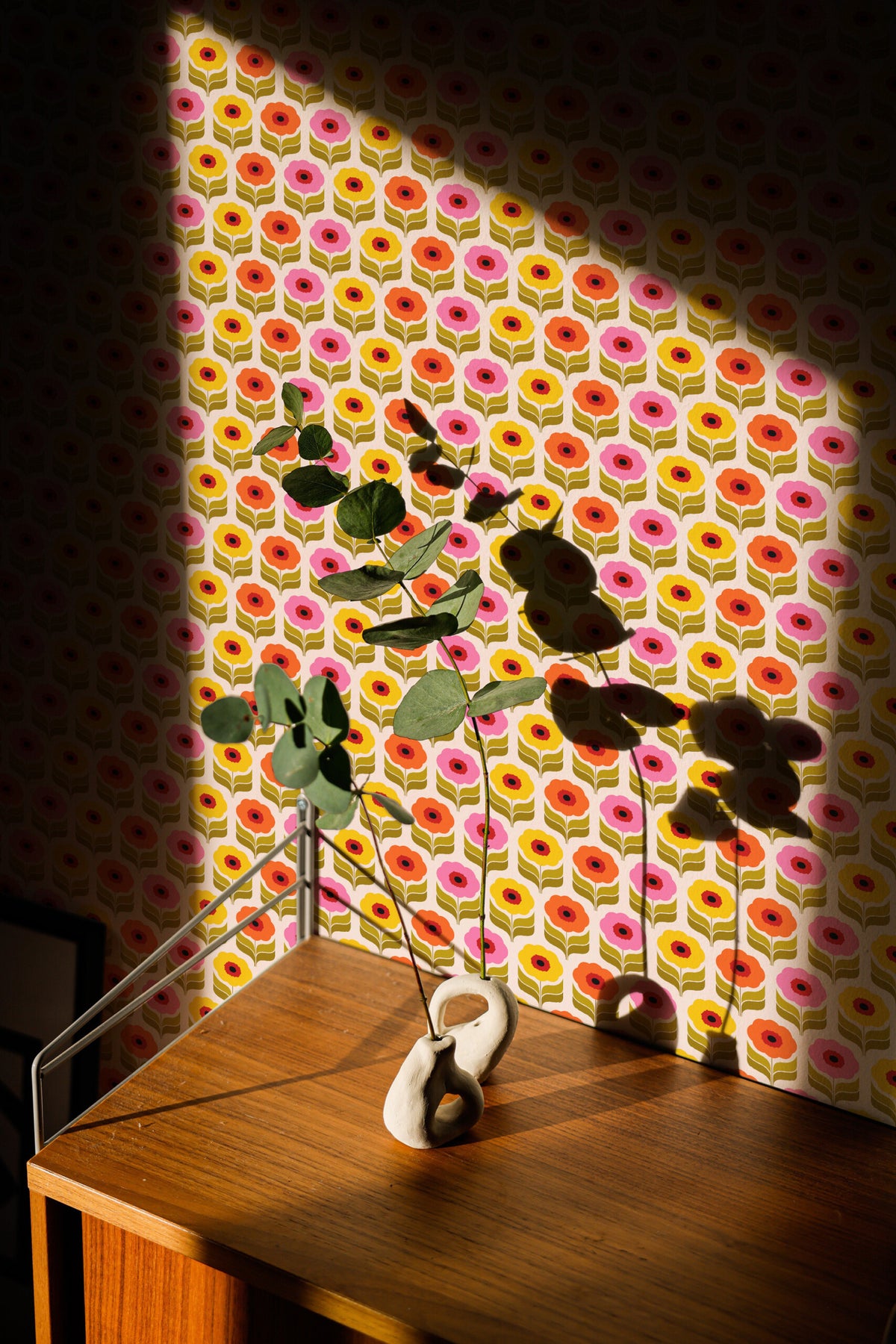 Papel de parede floral retro rosa e amarelo — imagem 3